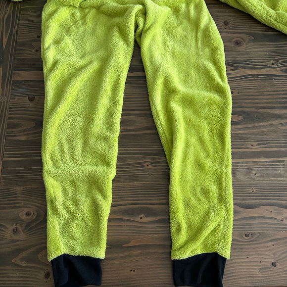 Adult Dr. Seuss Grinch Hooded Pajama Set Always Naughty Green Black Size M - Picture 6 of 9